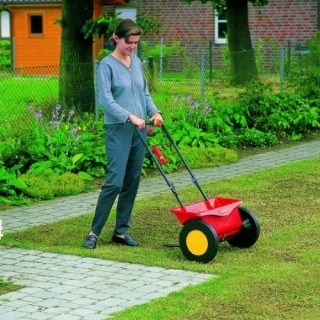 Разбрасыватель на колесах 20л WOLF-Garten WE 430 - фото 4959