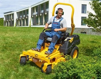 Садовый райдер Cub Cadet Z1 122 - фото 7522
