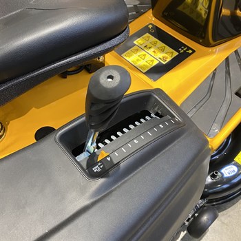 Садовый трактор Cub Cadet XT1 OR106 №1 - Уценка! - фото 7893