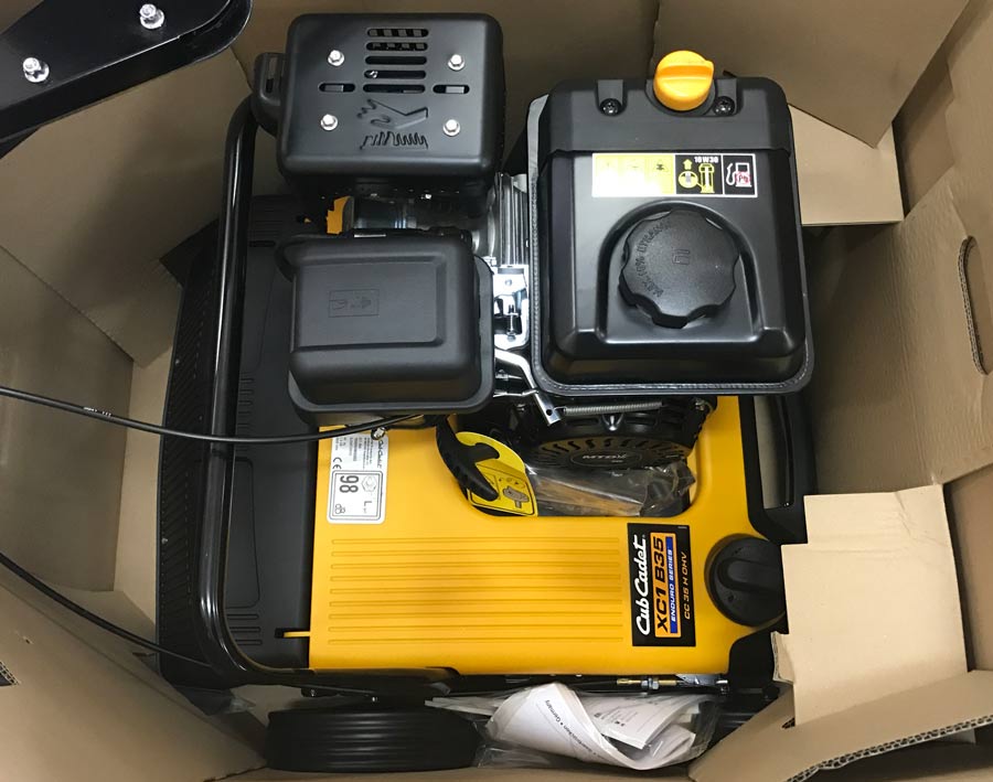 Вертикуттер бензиновый Cub Cadet XC1 B35